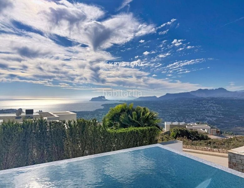 Foto eb9e6db6-9ca7-463a-aab9-7fa345448999. Casa amb calefacció piscina a Casco Antiguo - Sta. Cruz - Ayuntamiento Alicante