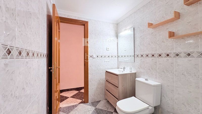 Foto 1fa84af5-8654-4af6-8613-785bc3c391f2. Pis amb aparcament a San Blas Alicante