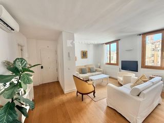 Miete Etagenwohnung  Calle d'en bosc, 20. Ático reformado y muy luminoso con opción de garaje en el casco