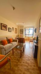 Rent Flat  Calle padre mariana, 48. Keystone alquila  piso vacacional  1300mes