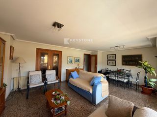 Miete Etagenwohnung  Calle pardo gimeno, 73. Keystone alquila  piso en babel  1.550 mes