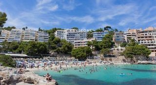 Lloguer Pis  Paseo illetes, 32. Apartamento con piscina comunitaria cerca de la playa de illetes