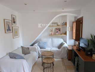 Location Appartement  Calle de sant magí, 7. Piso de diseño en santa catalina con 2 suites, balcón y vistas a