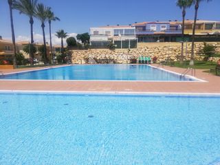 Rent House  Calle del marge, 1. Keystone alquila  chalet en bonalba  1.450