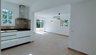 Rent Flat  José maria quadrado. Piso reformado en palmanova con 3 dormitorios, 2 baños y terraza