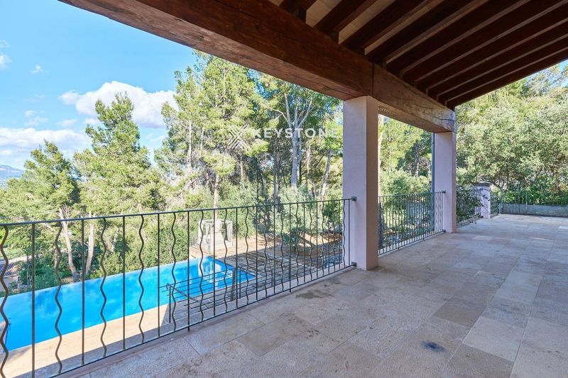 Foto 1a2ca7b3-9551-4715-85bd-213a45f5c5ed. Casa con riscaldamento parcheggio piscina in Esporles