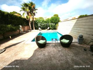 Lloguer Xalet  Calle del falcó, 52. Magnífico chalet pareado con piscina privada en alquiler en puig