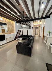 Rent Flat  Calle teniente durán, 15. Keystone alquila  piso en campoamor  1.500