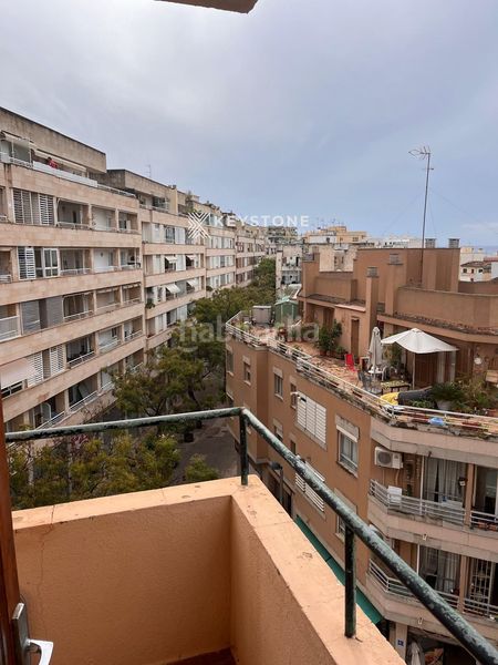 Foto 641e46f8-532f-4ed7-86f0-d08517ff68e1. Piso  exterior luminoso con 2 balcones y vistas Santa Catalina en Palma de Mallorca
