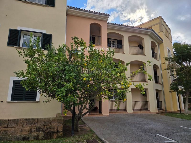 Foto b49b316e-48ca-4bdf-b629-f99513fb9040. Affitto appartamento con parcheggio piscina in Santa Ponça Calvià