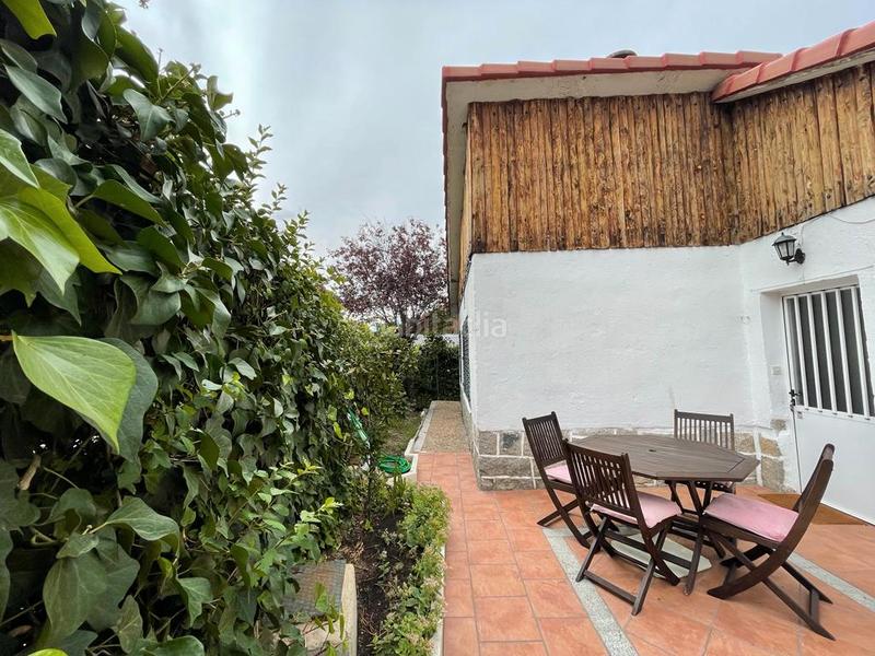 Foto 07fa0c9b-5534-421e-8cc3-7c49af6f930d. Chalet dans calle sanchidrian 33 dans Maello