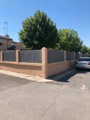 Maison à Calle orbita 1. Chalet en venta maello, ávila