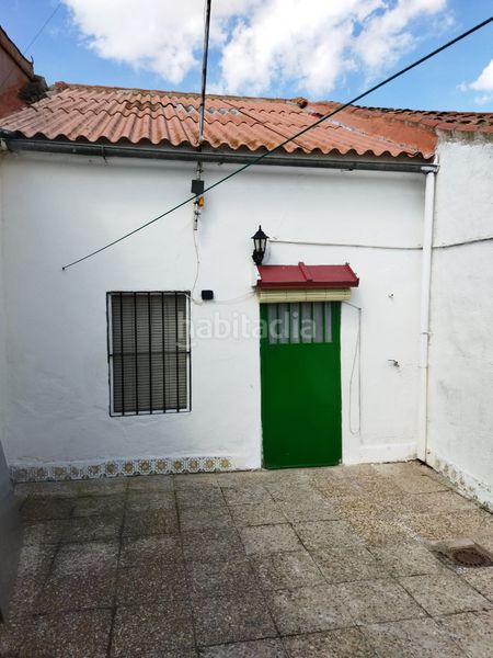 Foto 21399264-d2e9-43a4-bacc-d4599d6ef383. Casa a calle cantarranas 10 a Adanero