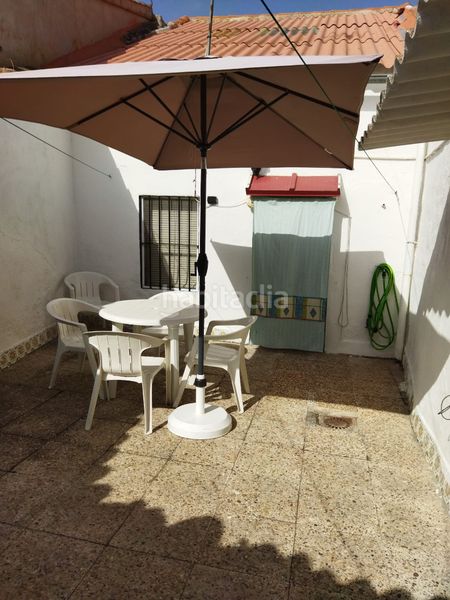 Foto 82fe8663-b31a-4806-96af-85b803e93d32. Casa a calle cantarranas 10 a Adanero