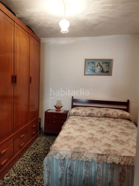 Foto e6b678ee-1f4d-45a1-bd06-de75d17b463a. Casa a calle cantarranas 10 a Adanero