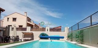 Chalet  Republica dominicana. Chalet en venta en el sotillo, 6 dormitorios.