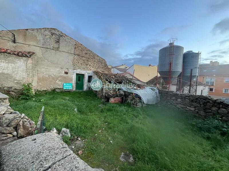 Foto d37b1a34-812c-4d61-88c6-5ca538d08753. Casa  en venta en revenga. en Área Rural Segovia