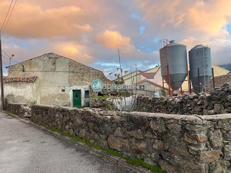 Foto f6fa2318-30c6-4901-8ddc-d36343885992. Casa  en venta en revenga. en Área Rural Segovia