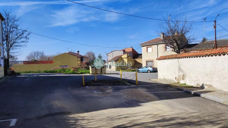 Foto 082773d0-f8de-4d91-86f4-881d33249a28. Flat with heating parking in Hontanares de Eresma