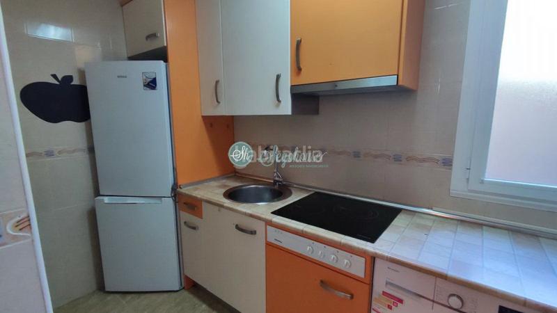 Foto 16fffc05-03b3-490b-a80f-b6a1370bcff5. Flat with heating parking in Hontanares de Eresma