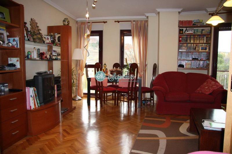 Foto 3af8ddc8-2791-4ab1-a684-2f503f106c37. Appartement avec chauffage parking dans San Lorenzo - San Marcos Segovia