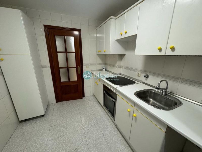 Foto 1c7e85c0-f701-429e-b736-c6b42120be01. Appartement avec chauffage dans Via Romana Segovia