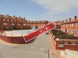 Pis a Via Romana. Piso en venta en san lorenzo, 3 dormitorios.