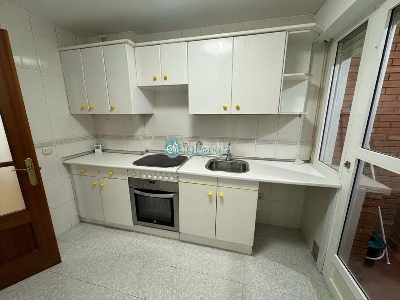 Foto 70945072-bcd1-4e87-bca0-23d167ba4564. Appartement avec chauffage dans Via Romana Segovia