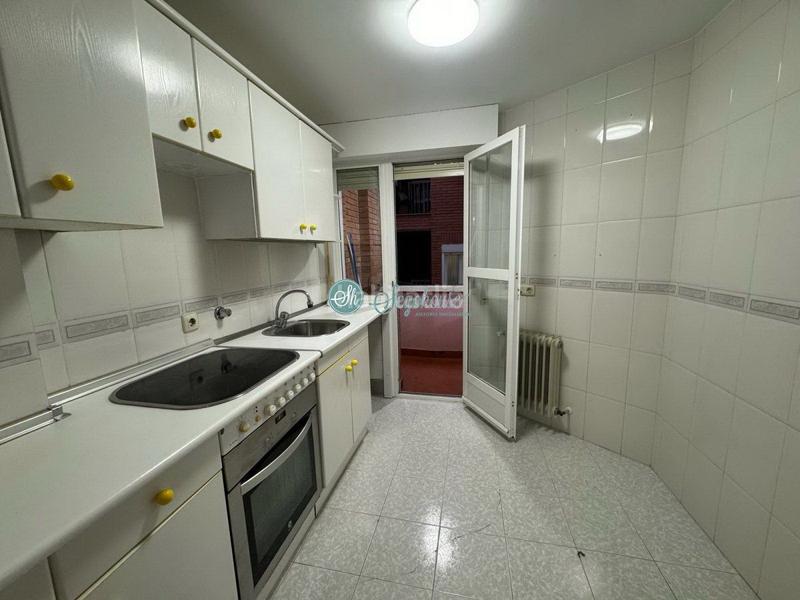 Foto 9ba42f8c-95cd-40e5-bd9f-4abcc62a79dd. Appartement avec chauffage dans Via Romana Segovia