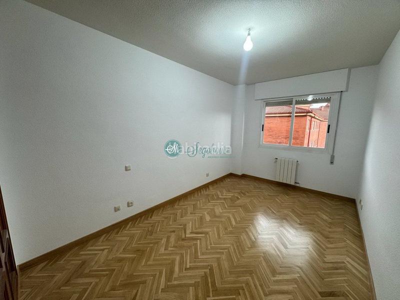 Foto d45b7ba6-64df-45a6-a17e-f0ad1609a836. Appartement avec chauffage dans Via Romana Segovia