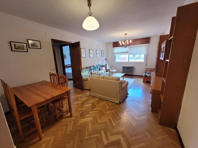 Foto 3e8ca5cd-fc55-40ed-a3b8-28123fa3cdd6. Apartament amb calefacció piscina a Via Romana Segovia