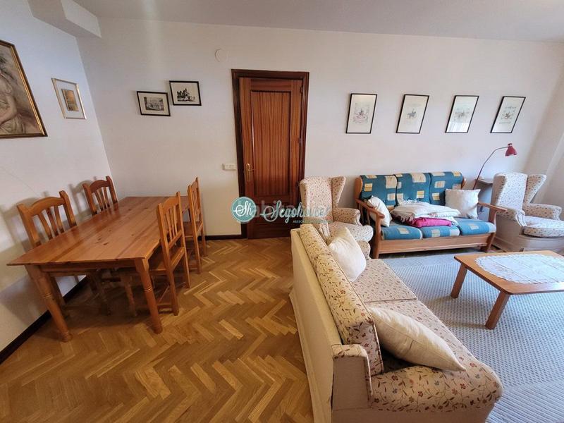 Foto 4985bdf4-5ad6-46e0-b262-07aa67d65ee1. Apartament amb calefacció piscina a Via Romana Segovia