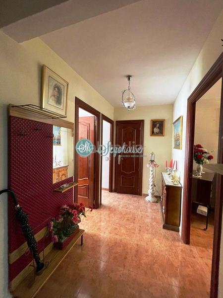 Foto 20b7069b-2077-471e-b695-8b767964f0e6. Piso  en venta en El Carmen, 3 dormitorios. en Segovia