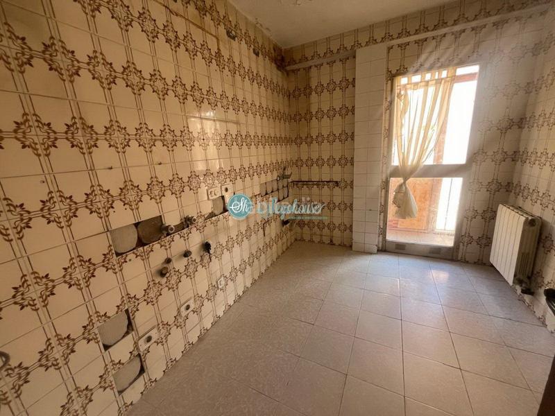 Foto 1355c709-e927-46f4-b26e-ea7fd8aaad9c. Piso  en venta en vía roma, 4 dormitorios. en Segovia