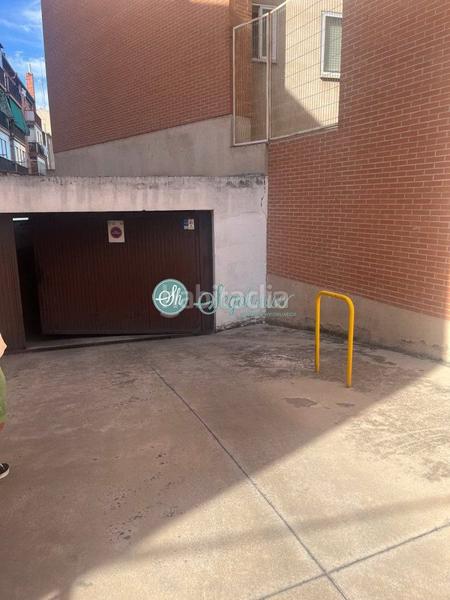 Foto 5af0f40c-b84a-49aa-bc38-e0ee52a49637. Piso  en venta en vía roma, 4 dormitorios. en Segovia