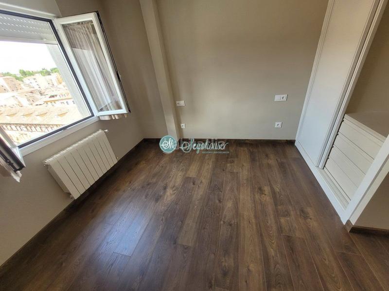 Foto 2a81a32d-cab1-4b9a-aa90-1cd1b4c12b81. Location appartement avec chauffage parking dans Centro Segovia
