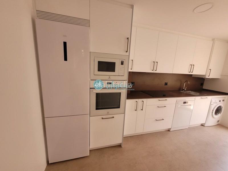 Foto 6699e258-9cf3-4c21-b39c-0281aabda962. Rent flat with heating parking in Centro Segovia