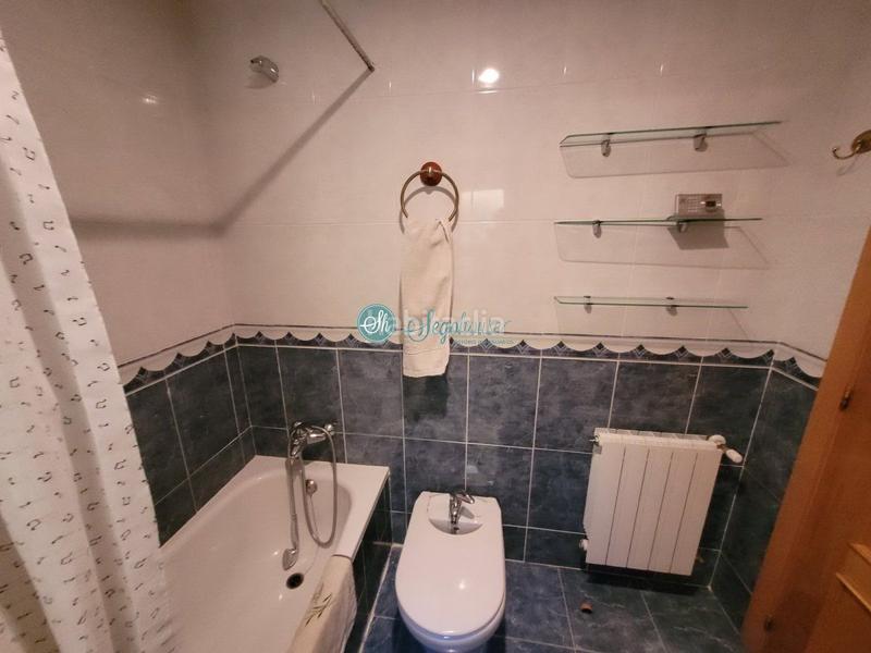 Foto 5b0ca2ca-1a9d-4216-85a6-1db2f364e167. Piso  en venta , 3 dormitorios. en Palazuelos de Eresma