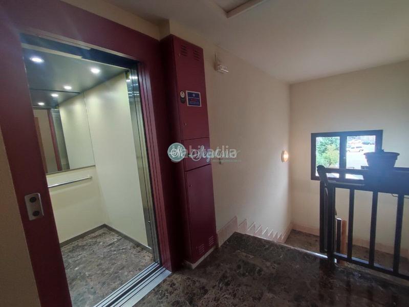 Foto 92381e71-b7ed-43dc-a1de-4681ca6cd800. Piso  en venta , 3 dormitorios. en Palazuelos de Eresma