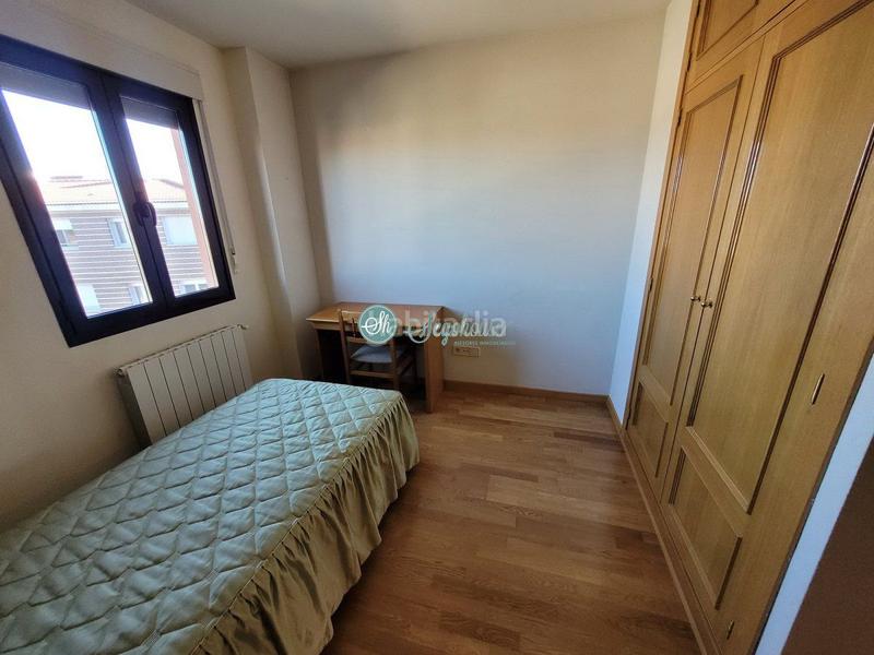 Foto a30fb803-945f-4829-8c6c-06e5f1497db6. Piso  en venta , 3 dormitorios. en Palazuelos de Eresma