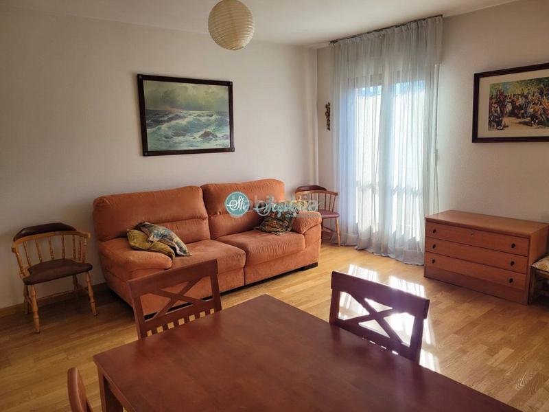 Foto bc26b085-9f3e-4134-a647-ff6f308612cf. Piso  en venta , 3 dormitorios. en Palazuelos de Eresma