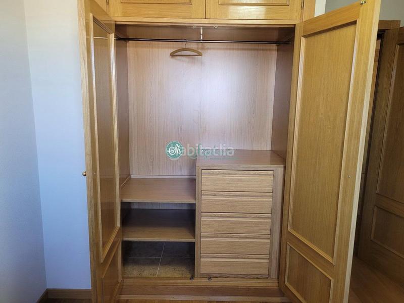 Foto c6f40f73-0edd-41e3-8be3-a757d616a18d. Piso  en venta , 3 dormitorios. en Palazuelos de Eresma