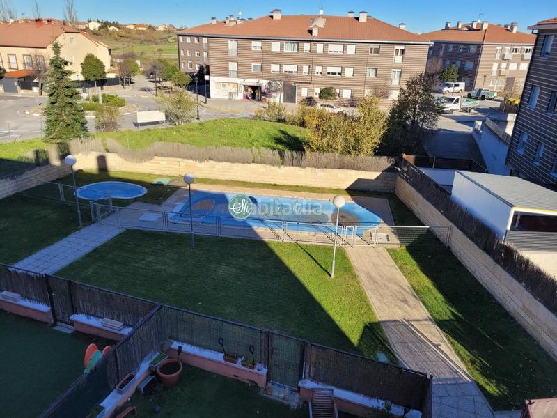 Foto cd433c75-1405-4b11-90ef-8db63356e9b3. Piso  en venta , 3 dormitorios. en Palazuelos de Eresma