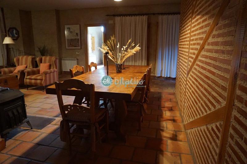 Foto 0e25dd38-aadd-4f20-be16-af2e6dcc97ac. Casa amb calefacció aparcament a Orejana