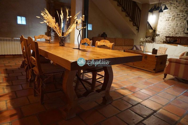 Foto 34a52387-0a33-4c4f-8b3c-7b6e6dd1b358. Casa amb calefacció aparcament a Orejana