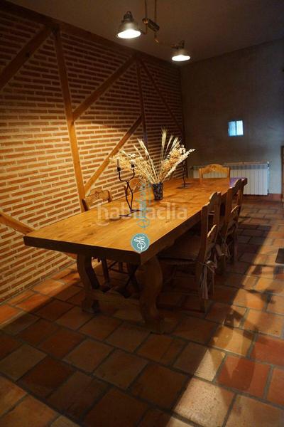 Foto 3db13962-2ebb-48e7-8f7a-2df08024c8c4. Casa amb calefacció aparcament a Orejana