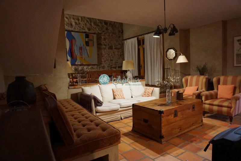 Foto 9965b326-9d2d-445b-9436-1de670fcae5c. Casa amb calefacció aparcament a Orejana