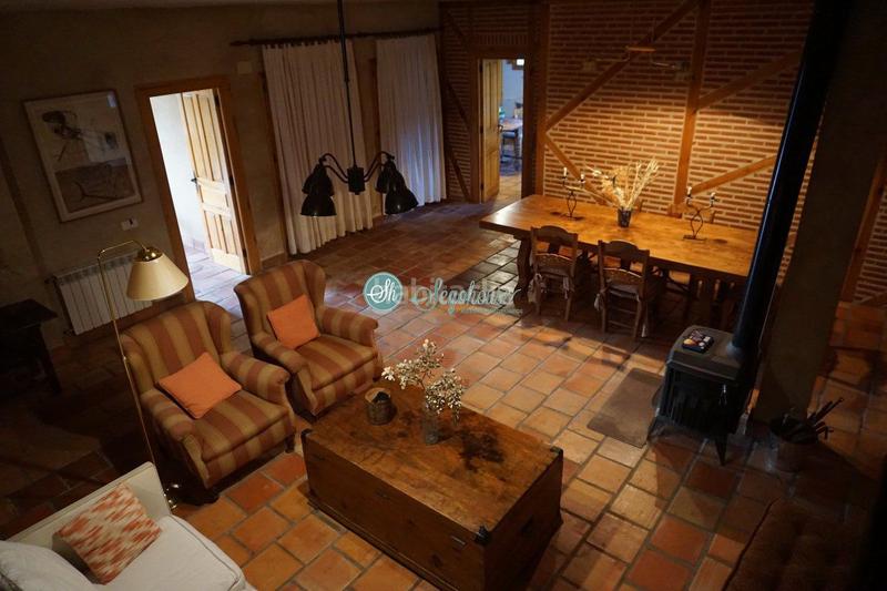 Foto b821b538-01f1-4660-9366-978d13f426b3. Casa amb calefacció aparcament a Orejana