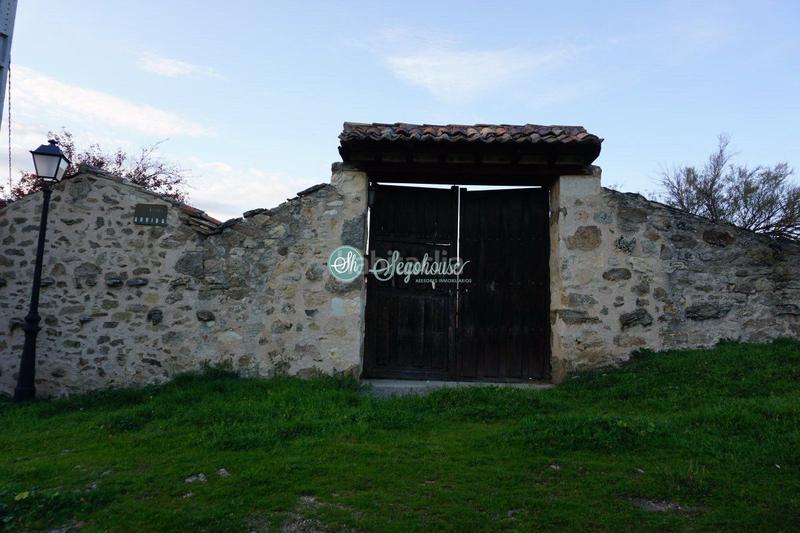 Foto c0dc331a-1619-4441-b6bc-e7b35c773493. Casa amb calefacció aparcament a Orejana