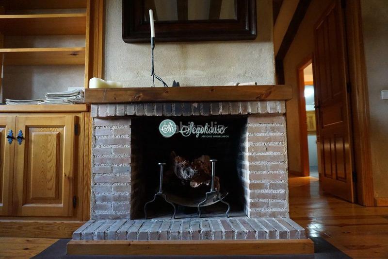 Foto c78caaa7-8673-4d53-b8af-f3ece3a5bf44. Casa amb calefacció aparcament a Orejana